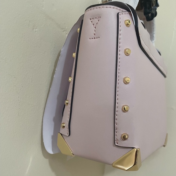 Michael Kors Manhattan Medium Leather Satchel - Picture 6 of 11